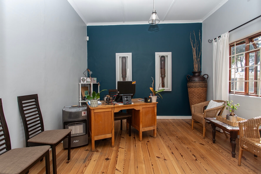 3 Bedroom Property for Sale in Oakdale Western Cape